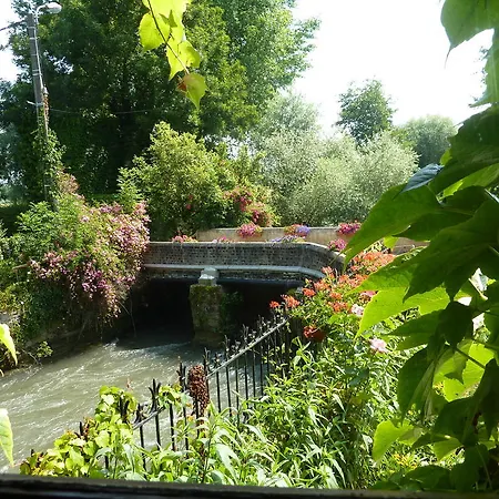 Le Moulin De