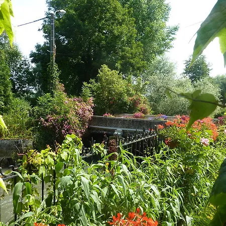 Le Moulin De